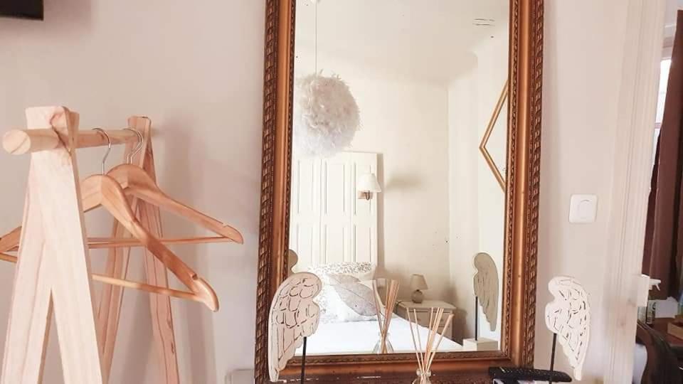Le 4 Feuilles En.Camargue Hotel Bernis Екстериор снимка