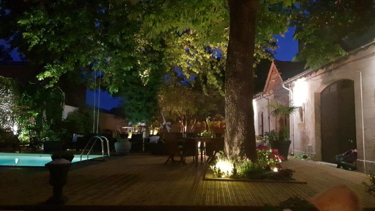 Le 4 Feuilles En.Camargue Hotel Bernis Екстериор снимка